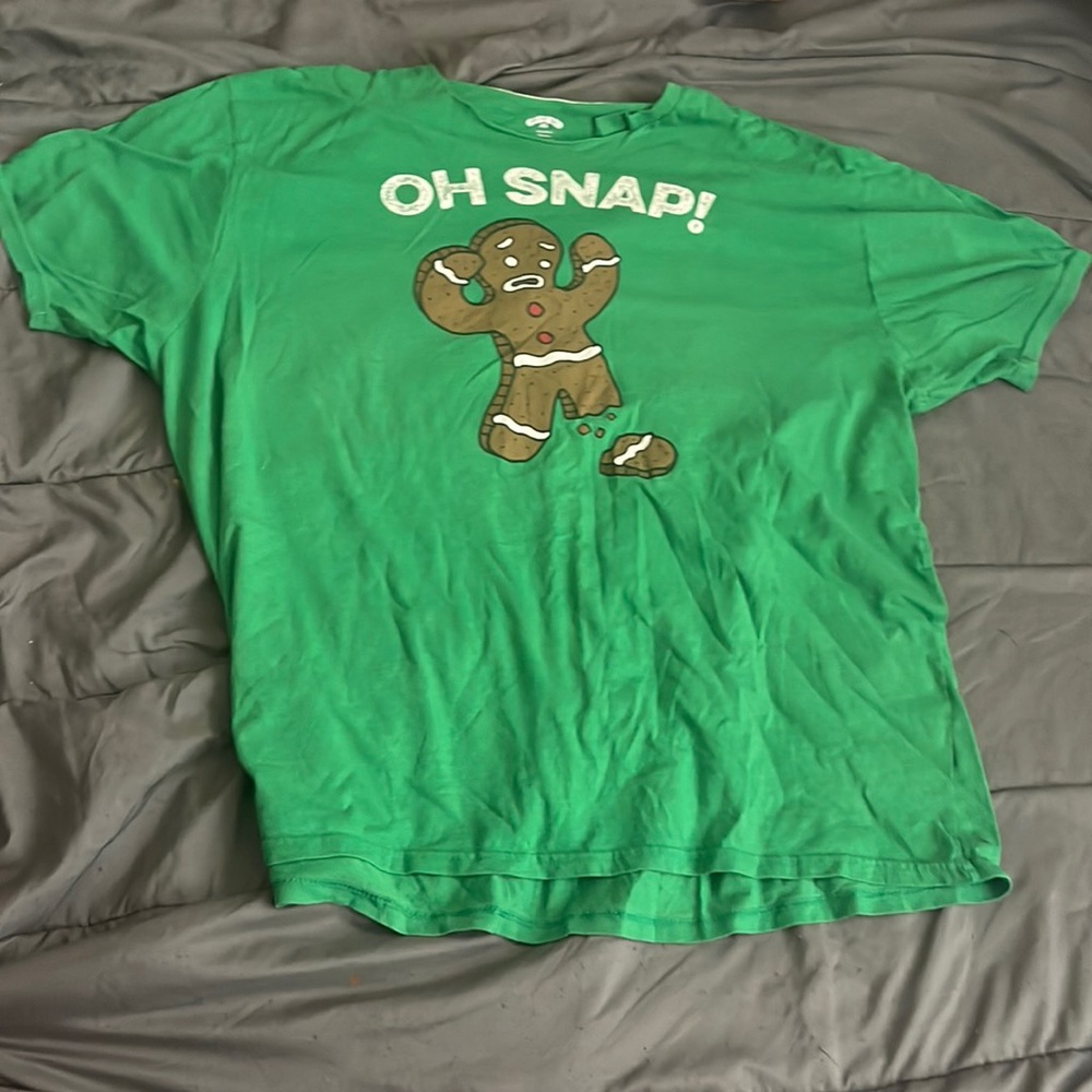 “Oh snap!” Gingerbread t-shirt green
